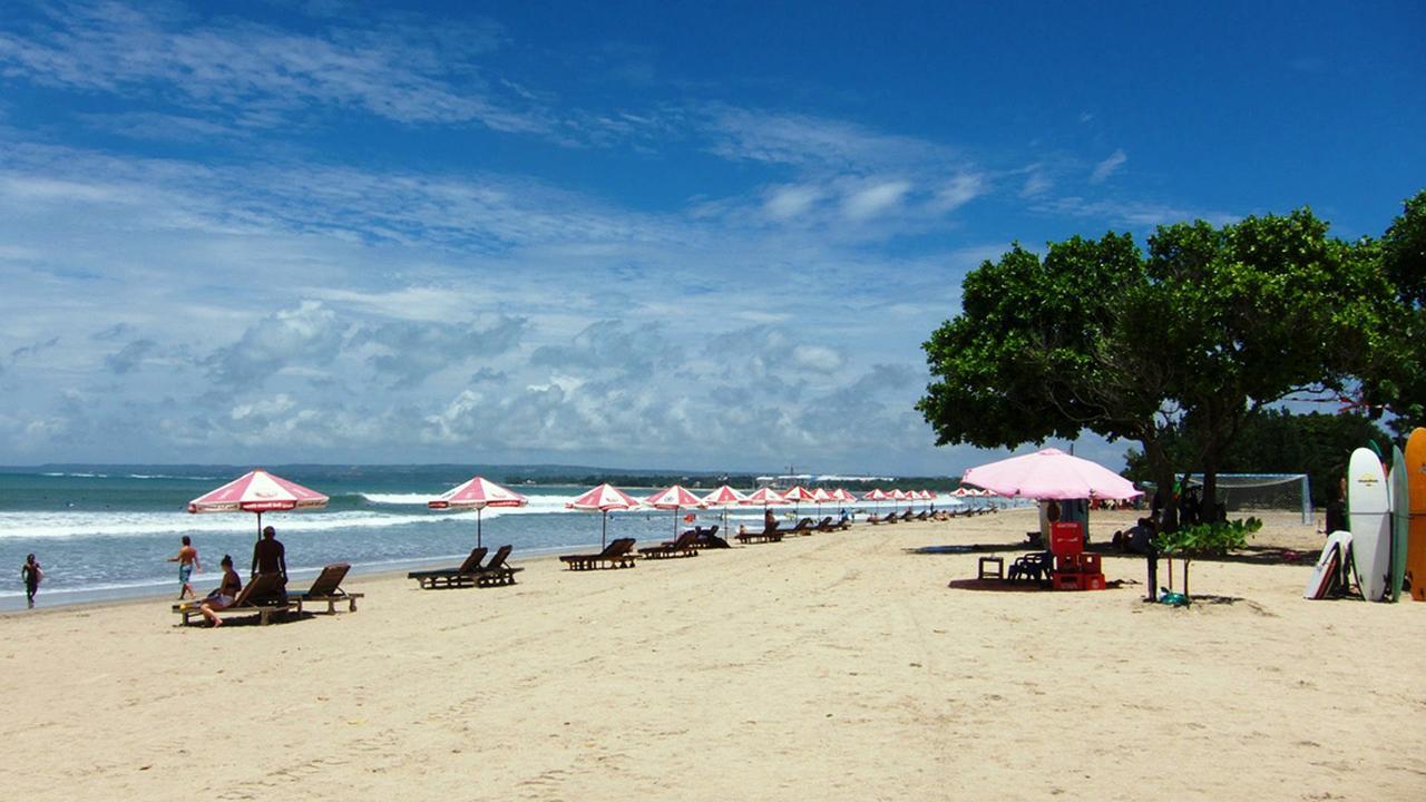 Hana Kuta Beach Hotel Buitenkant foto